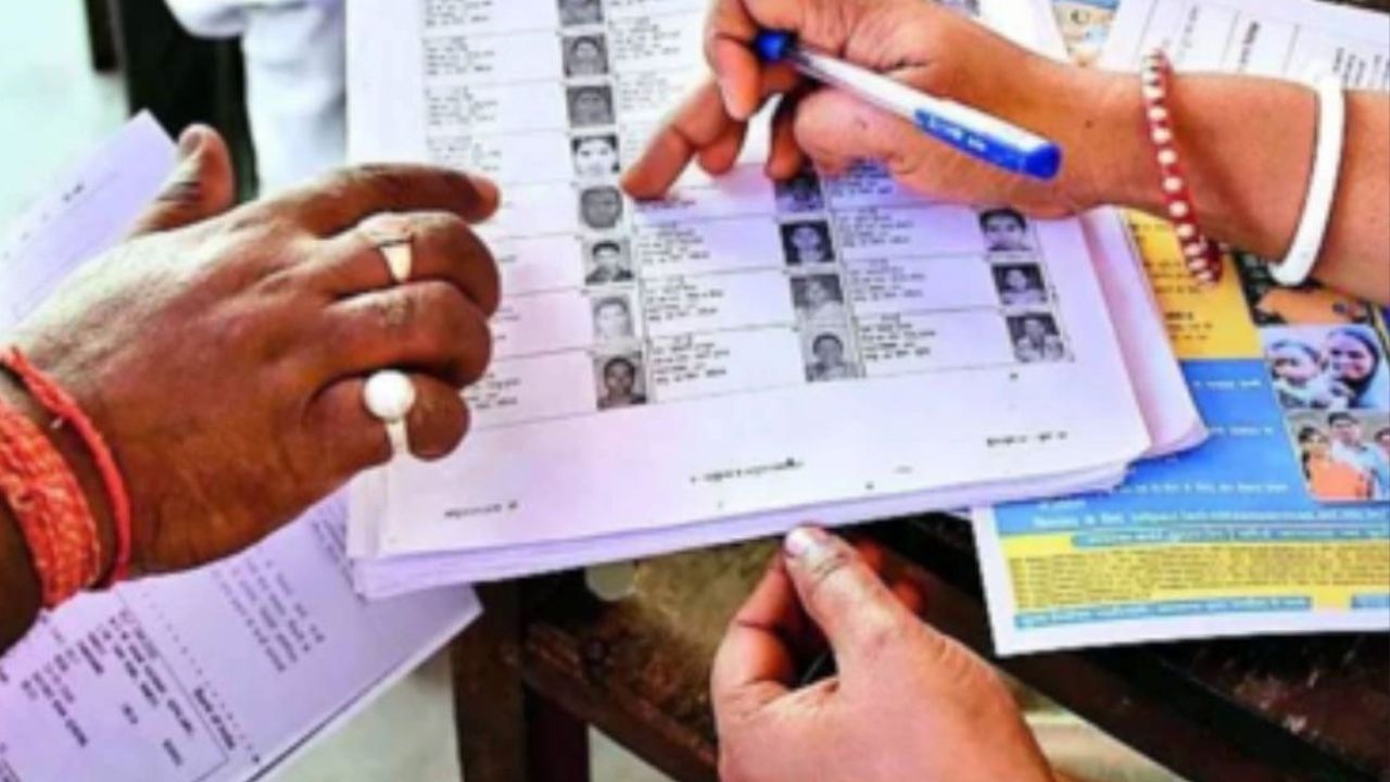 ২১ বছর পর দেশজুড়ে ভোটার তালিকা ‘শুদ্ধিকরণ’, ১২ রাজ্য নিয়ে দ্বিতীয় দফায় শুরু হচ্ছে SIR